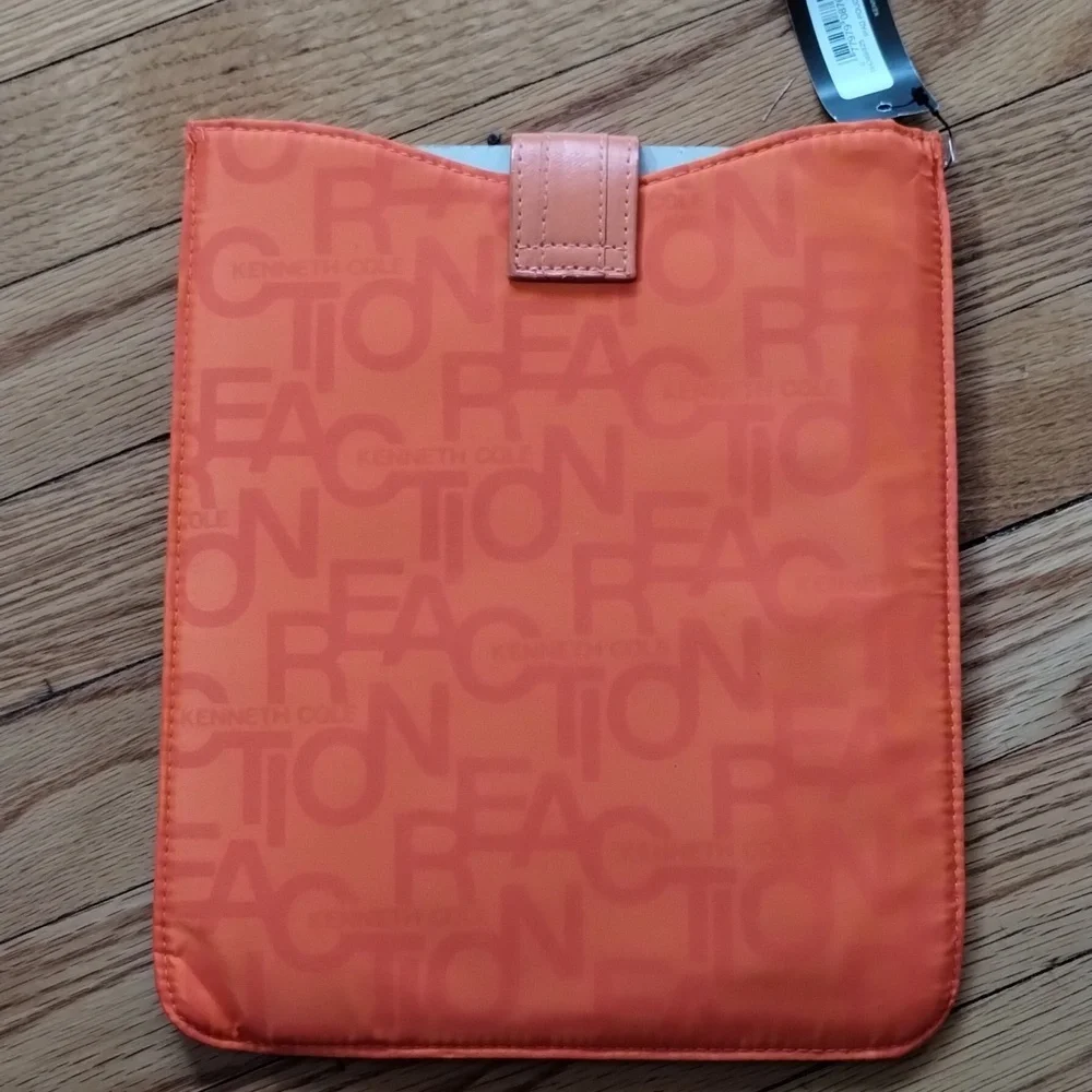 iPad Case Kenneth Cole Reaction Logo Nwt Fabric With Leather Magnetic Clasp